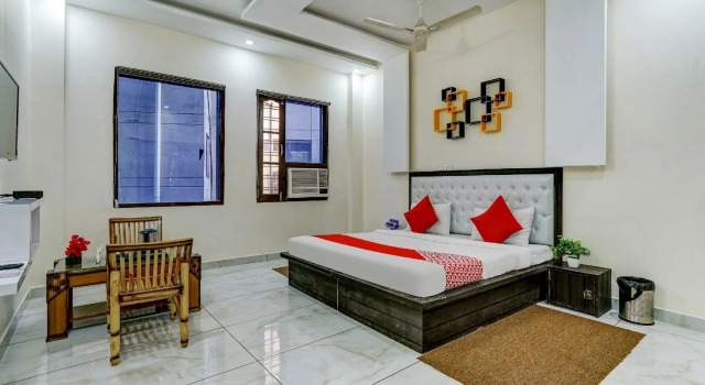 OYO 82216 Seventy Stay Inn, Book Hotel Mohali Punjab