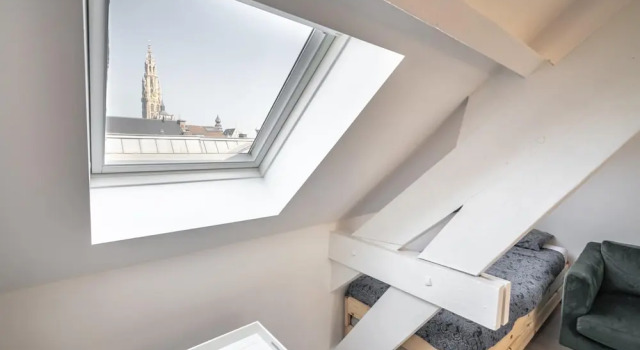 Cosy 1-bedroom Apartment, Antwerp, Забронировать Апартаменты/квартира Антверпен провинция Антверпен, рядом с Metro Groenplaats