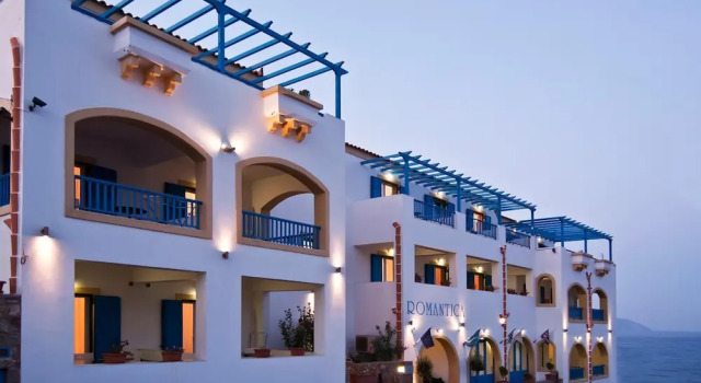 Romantica Apartments, Prenota Appartamento Hotel a Kythera con piscina, Piscina