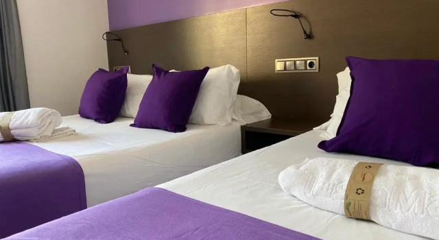 Трёхместный номер Standard Hotel TossaMar