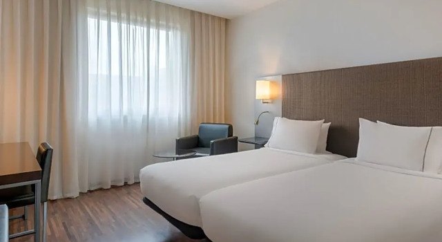 Номер Standard AC Hotel by Marriott Madrid Airport