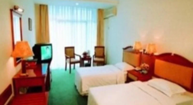 Yanhanshan Hotel, Rezerwuj Hotel Hotele w Shenzhen z parkingiem, Parking