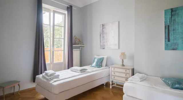 Апартаменты Comfort с 2 комнатами с балконом и с видом на реку Ego Apartments Old Town