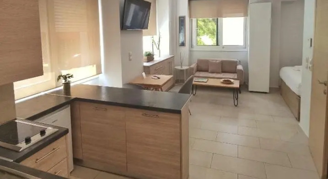 Апартаменты Цокольный этаж 12 Keys Athens Apartments