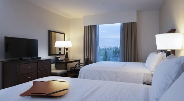Hampton Inn & Suites by Hilton, Airdrie, AB, Canada