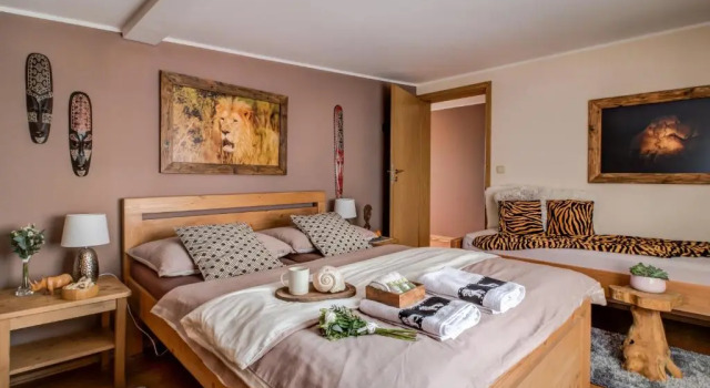 Номер Standard Africa House