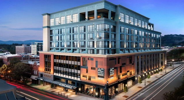 Кровать в общем номере AC Hotel Asheville Downtown