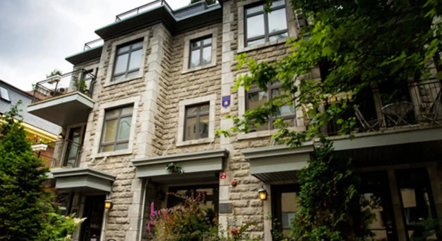 ApartHotelMontréal, Rezervovat Apartmánový hotel Hotely v Montreal s parkováním, poblíž Place Dupuis, Parkování
