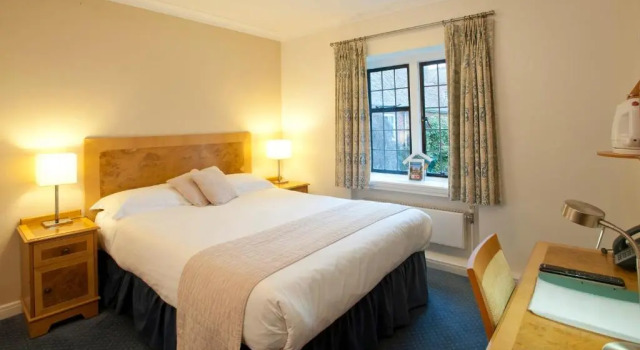 Standaard Tweepersoonskamer Madingley Hall