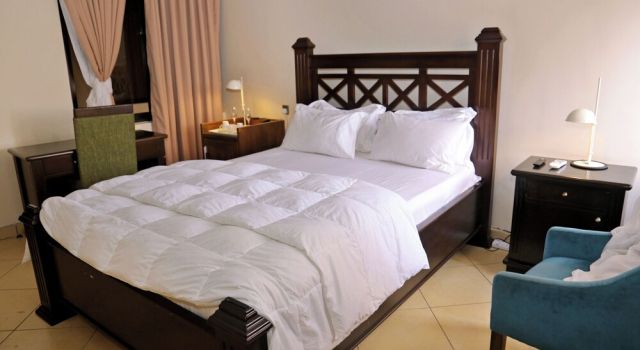 Village Courtyard Hotel, Book Hotel Kumasi 