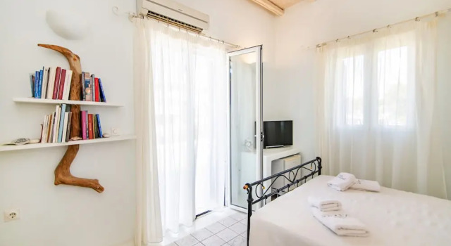 Люкс с балконом Vincenzo Family Rooms