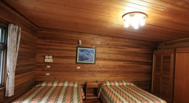 Семейный номер Standard с видом на окрестности Xitou Education Center Hostel