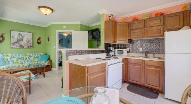 Номер Comfort Pompano Beachfront Vacation Rentals