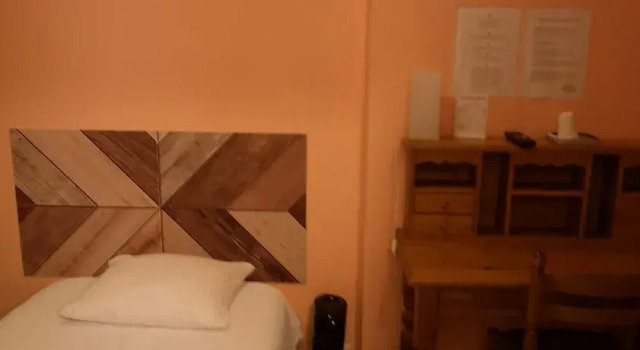 Ekonomi tek kişilik oda Hôtel Le Memphis