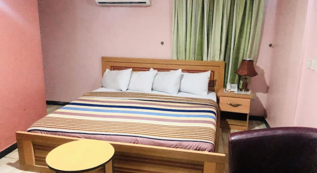 Номер Royal Marble Brand Hotel