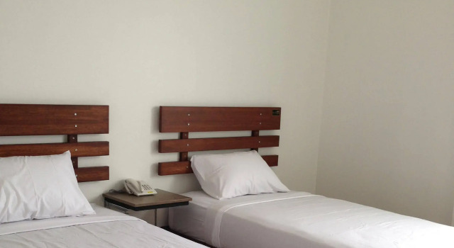 Hotel Pondok 68, Rezerwuj Hotel Padang Sumatra