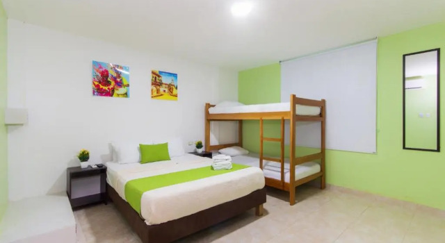 Четырёхместный номер Standard Hotel Avexi Suites By GEH Suites