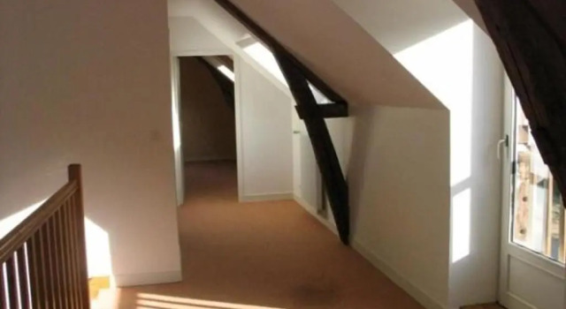 Ferme rénovée avec verger, 7 km du Mans, cheminée, 4 chambres, draps inclus, calme assuré - FR-1-410-251, Prenota Hotel La Bazoge 