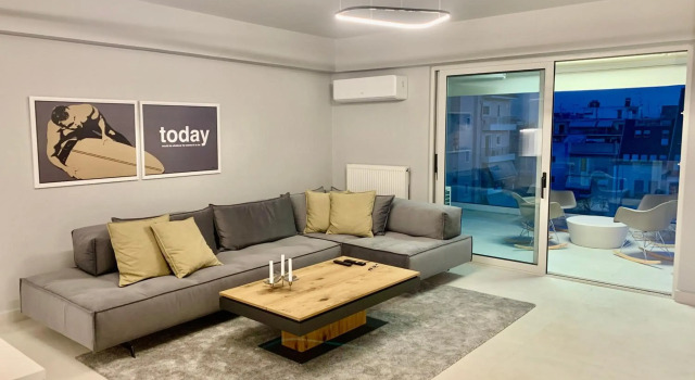 Fab New Flat in Central Athens w/ Acropolis Views