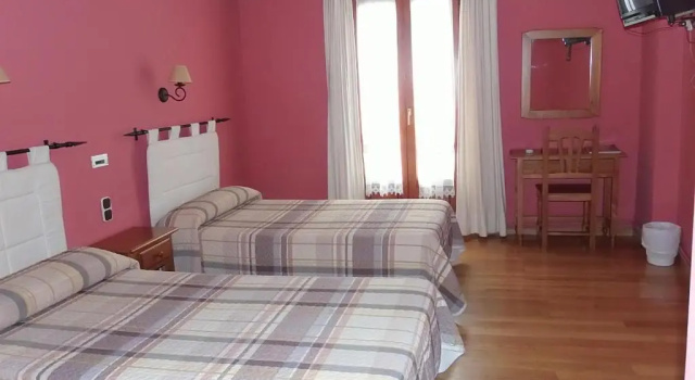 Двухместный номер Standard Hostal San Antolin