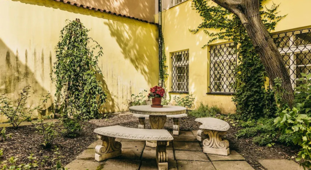 Rodinný Apartmán 2 pokoje a výhledem do zahrady Prague Siesta Apartments