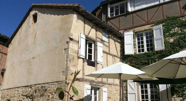 La Terrasse, Забронировать Отель Сент-Антонен Tarn-et-Garonne
