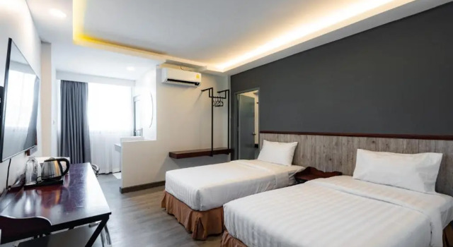 Четырёхместный номер Standard Luck Thai Hotel