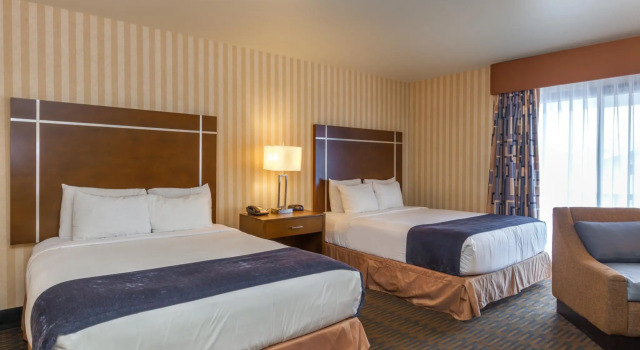 Четырёхместный номер Standard Harbor House Inn