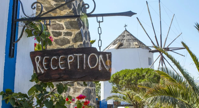 Milos Villas, Забронировать Отель Тира Santorini Caldera, рядом с Музей досторического города Тира