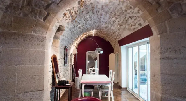 Verneuil Patio Saint Germain des Pres, Забронировать Апартаменты/квартира Париж Иль-де-Франс, рядом с Лувр — Риволи