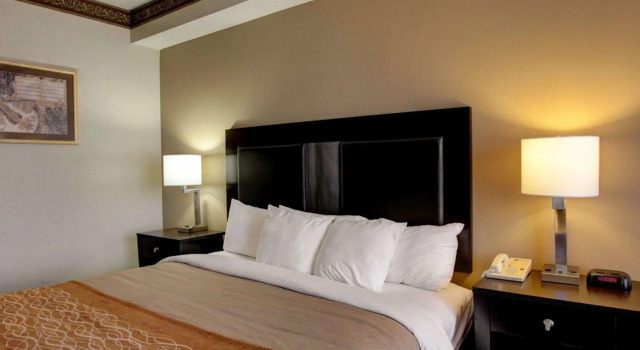 Comfort Inn & Suites Seguin, Забронировать Отель Сегин Greater San Antonio