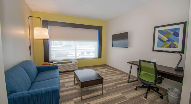 Holiday Inn Express & Suites Tonawanda - Buffalo Area by IHG