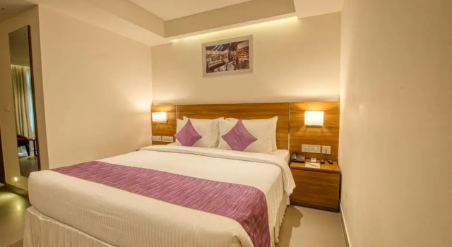 Lilac Hotel, 5th Block, Забронировать Отель Джаянагар Бангалор, рядом с Ranga Shankara