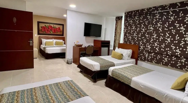Четырёхместный семейный номер Standard Hotel Buena Vista Express
