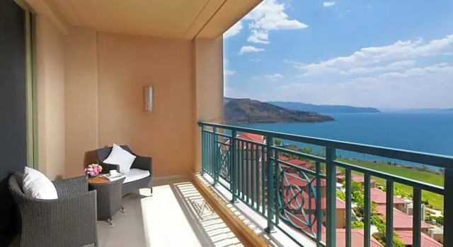 Номер Deluxe Hilton Yuxi Fuxian Lake