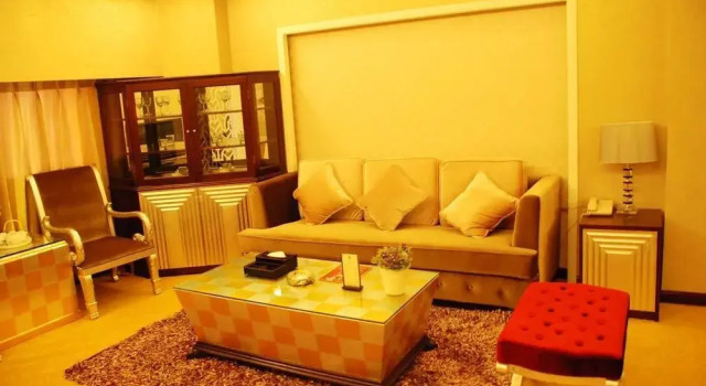 Oriental Hawaii Hotspring Hotel
