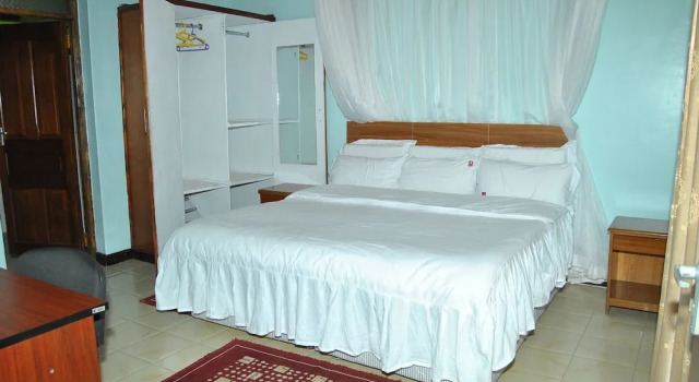 Morendat Training and Conference Centre, Rezerwuj Hotel Naivasha Nakuru County