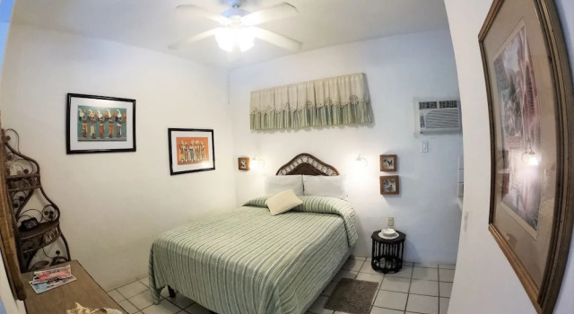 Апартаменты Baldwin's Guest House Cozumel