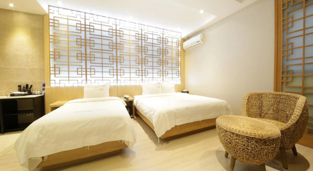 Семейный номер Premium Almond Hotel Busan Station