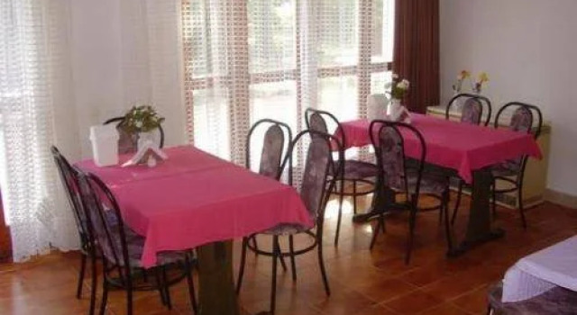 Hotel Kenese Port, Rezervovat Hotel Balatonkenese 