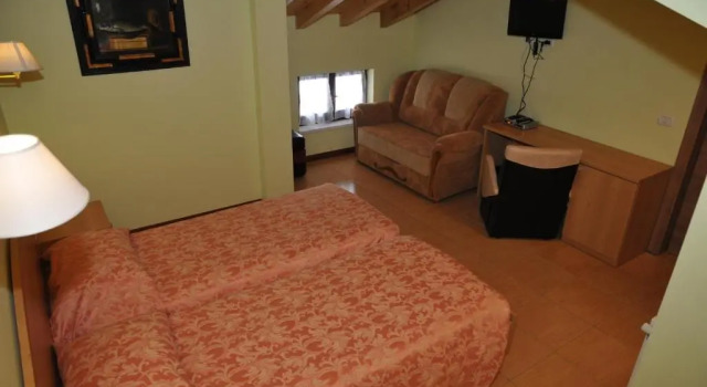 Pensiunea Lory, Rezervovat Hotel Piatra Neamţ Neamţ