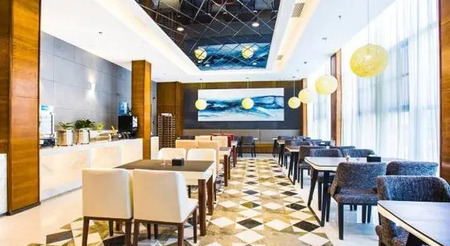 Двухместный номер Standard Jinjiang Inn Style Xinyang Railway Station Cultural Center