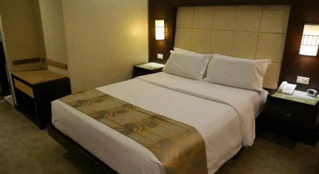 Deluxe dublă cameră Circle Inn Hotel and Suites Bacolod