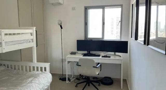 Blue Sea Angels - Luxury appartment Front Sea, Забронировать Отель Отели Натания с парковкой, Парковка