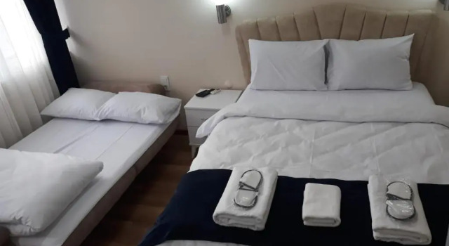 Четырёхместный номер Standard с балконом Taksim Pera Aparts