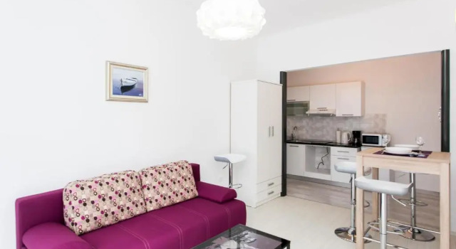 Apartment Purple Magic