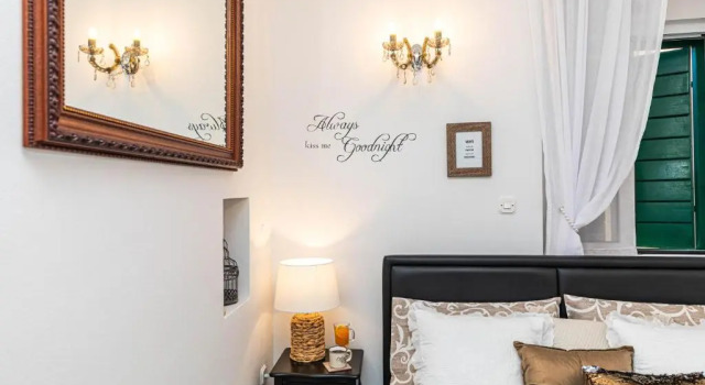 Rooms Tomic, Забронировать Отель Отели Сплита 3 звезды, 3*