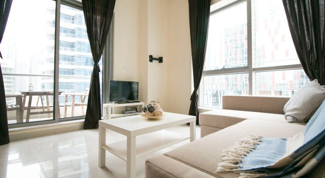 Stylish Apt In Heart Of Marina 5' Walk To Beach