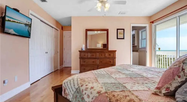 Beach Sanctuary, Beach Front, Views, 4 Bedrooms, Hot Tub, Sleeps 10