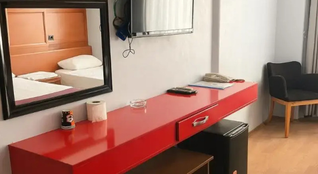 Standardowy trzyosobowy pokój Ferah Hotel